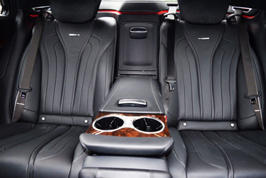 Mercedes - Stylish & Sophisticated - Seats 3